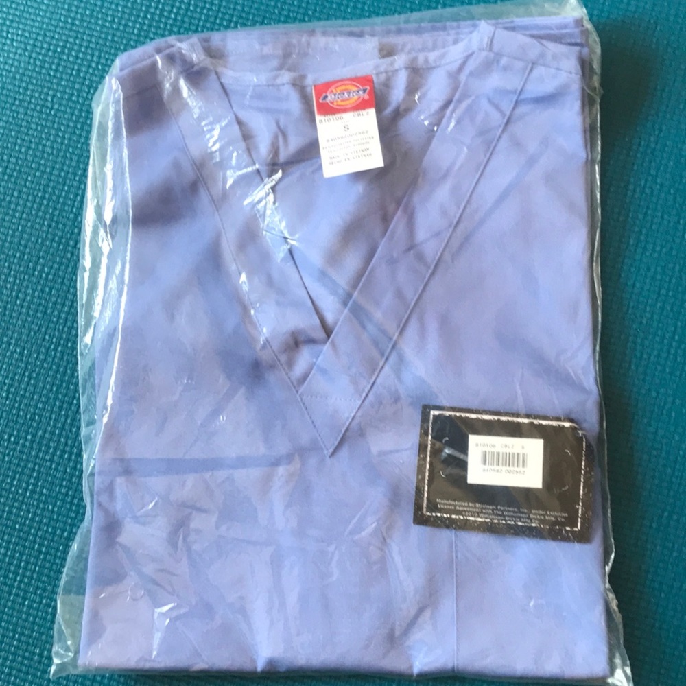 Dickies small blue scrub top small